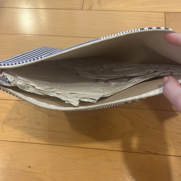 NWT Banana Republic Clutch Pouch - Picture 4 of 5